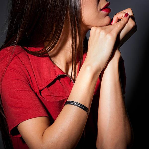 Carbon Fiber Bracelet Small White Stones Shop Zak Code